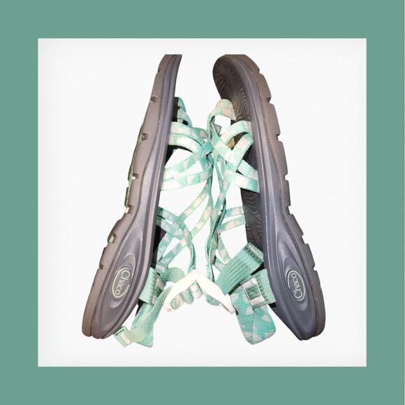 Chaco Women's Sandals – Size 7 – Adventure-Ready & Comfortable! - Picture 4 of 9